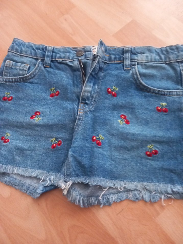 Nakışlı Koyu Mavi Kız Kot Şort - Görsel 2