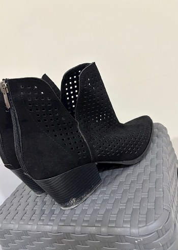 Fermuarlı Siyah Kadın Dolgu Topuk Bot - Görsel 3