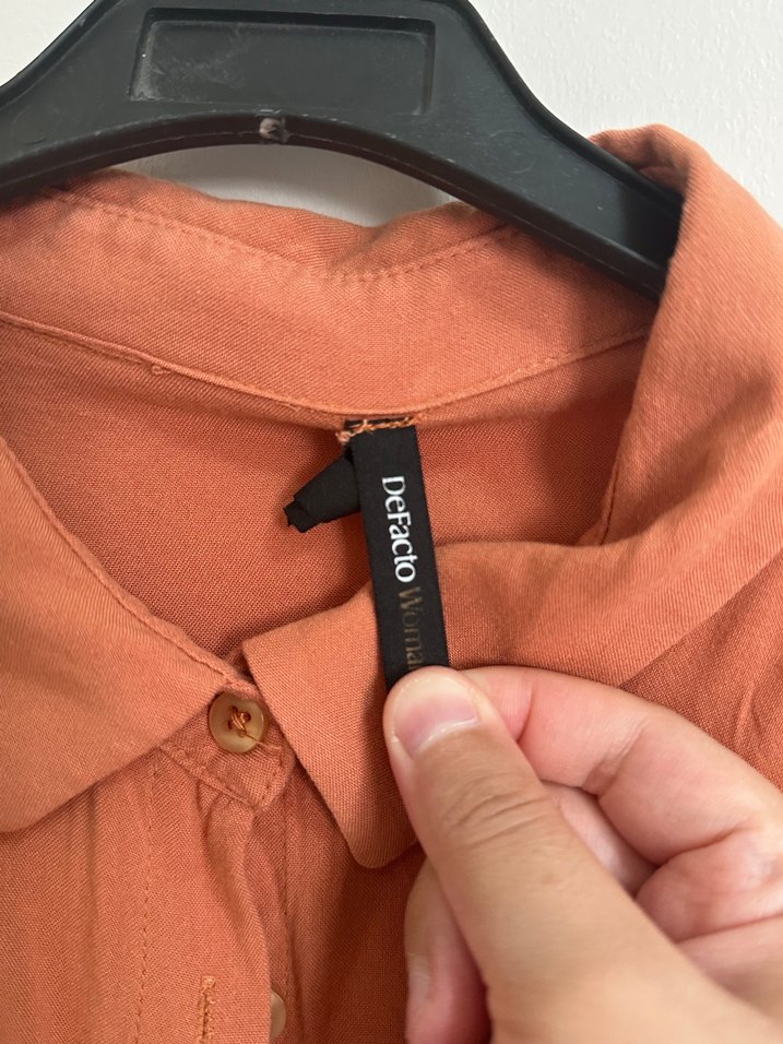 Turuncu Gömlek - Görsel 2