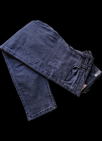 defacto jean