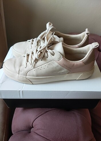 Zara Zara