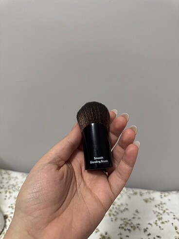 Beden Bobbi Brown Karıştırma Fırçası