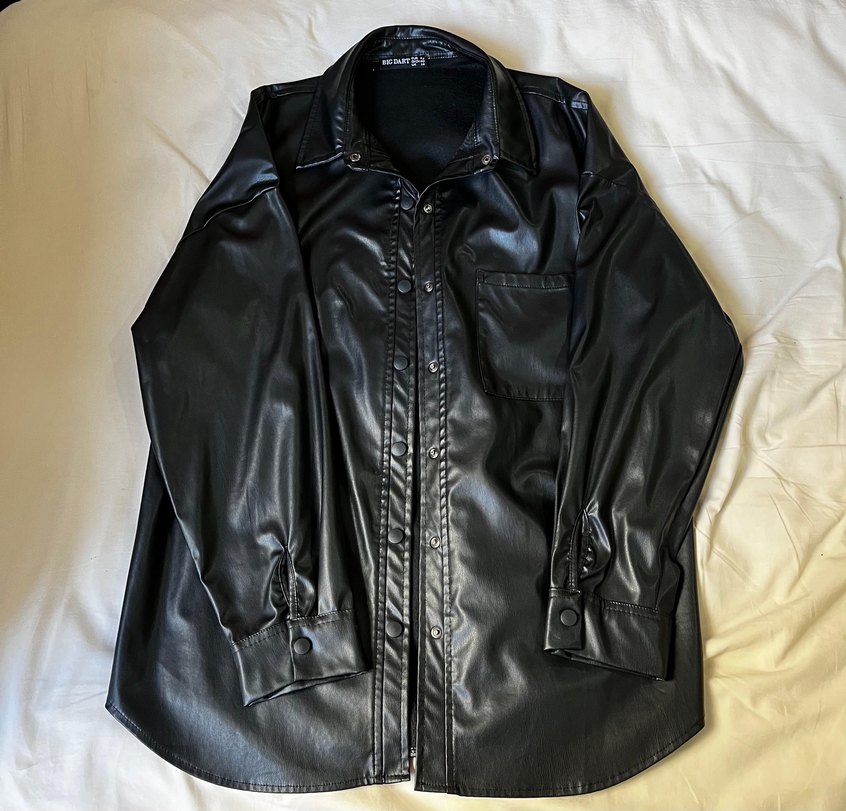 Düğmeli Siyah Parlak Deri Kadın Ceket - Görsel 4