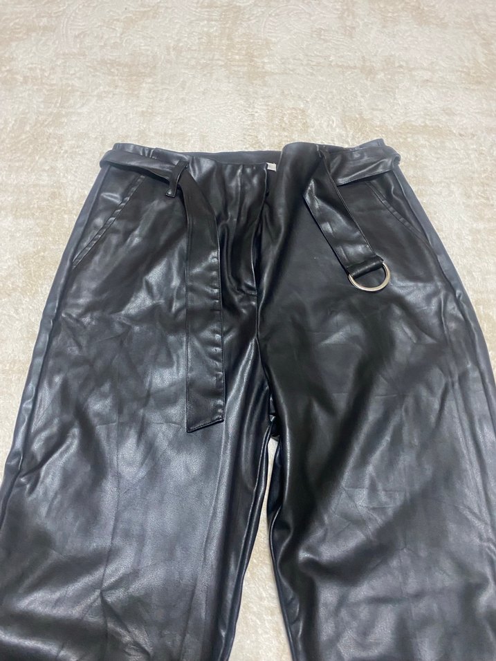 Deri Kemerli Siyah Midi Pantolon - Görsel 2