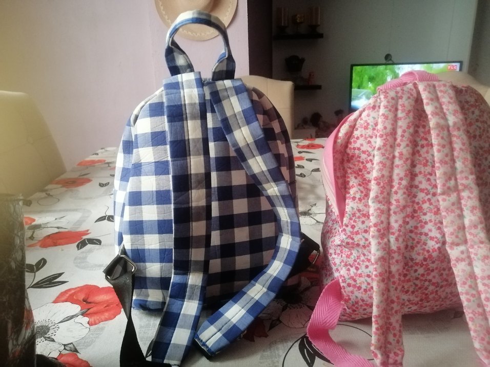 Renkli Baskılı Kadın Sırt Çantası - Görsel 2