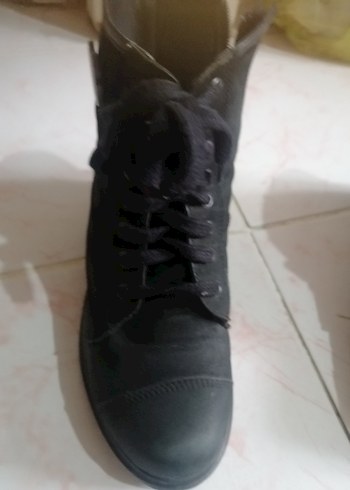 Siyah Tokalı Blok Topuklu Kadın Bot - Görsel 6