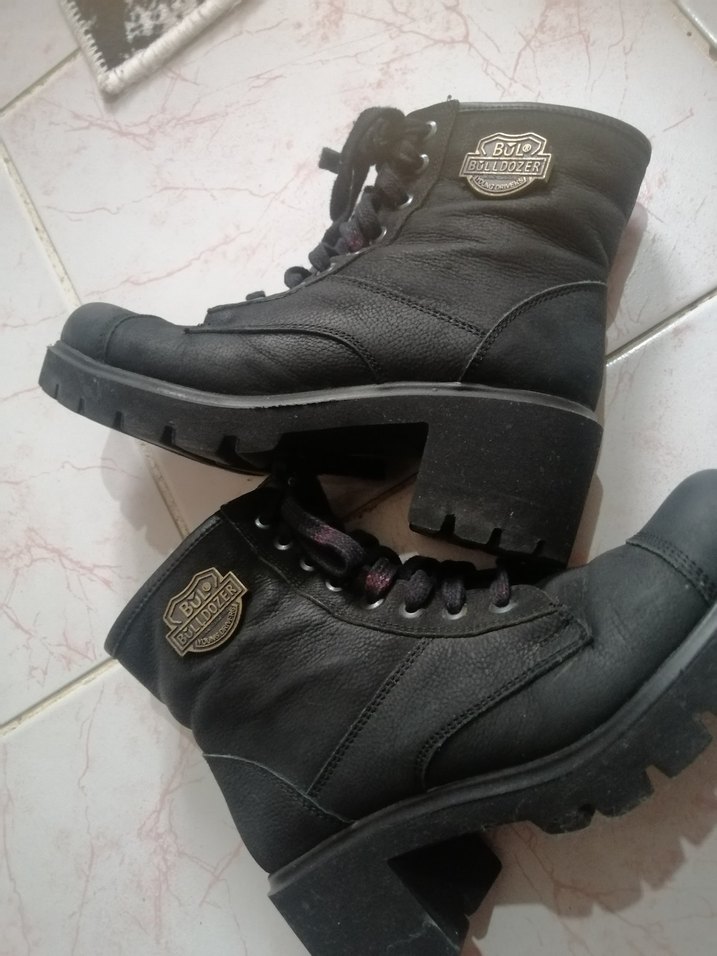 Siyah Tokalı Blok Topuklu Kadın Bot - Görsel 2