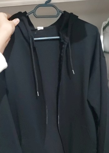 Koton Siyah Kapüşonlu Midi Boy Fermuarlı Ceket