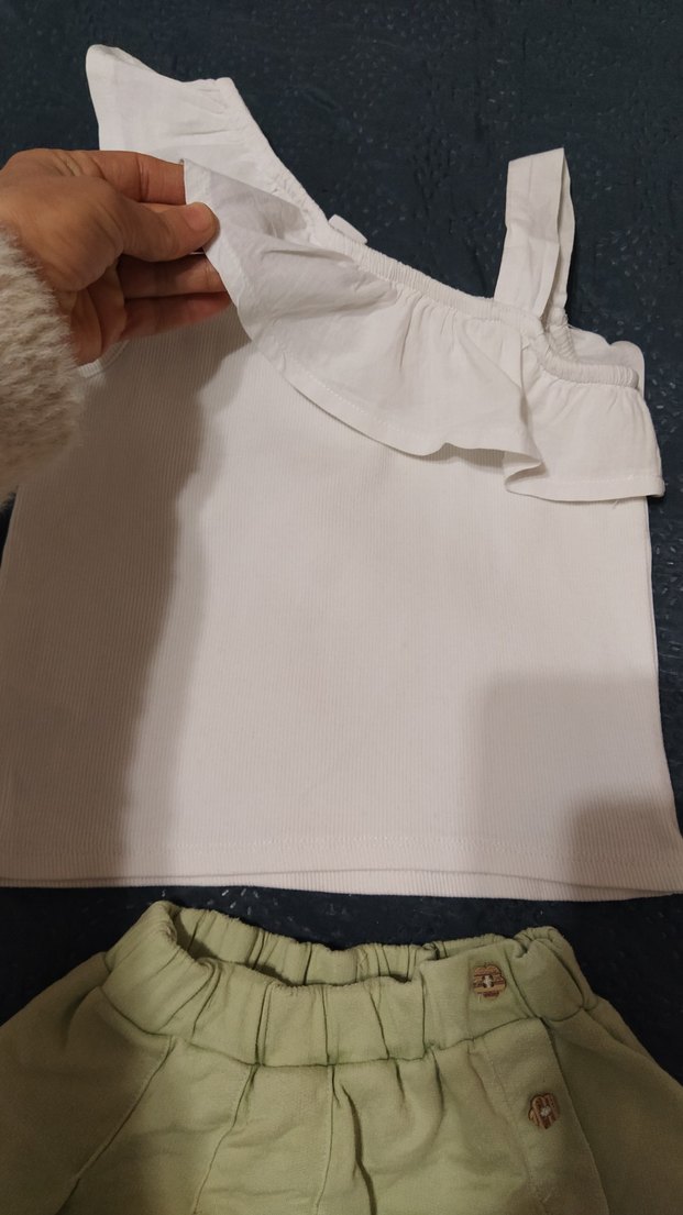 Kız Bebek Düğmeli Kolsuz Takım - Görsel 4