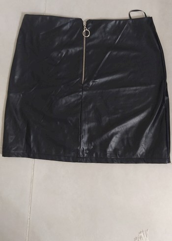 Siyah Yüksek Bel Yırtmaçlı Deri Mini Etek - Görsel 3