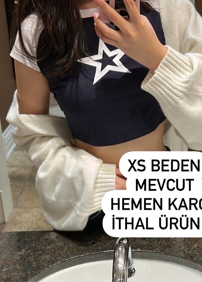 yıldızlı lacivert beyaz crop bluz - Görsel 2