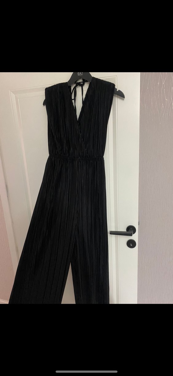 Kadın Siyah Pilili Uzun Tulum - Görsel 2