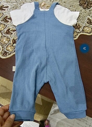 9 Ay Beden 2 takım 1 kere giyildi