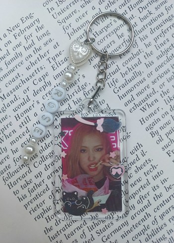 Beden blackpink rose charm anahtarlık