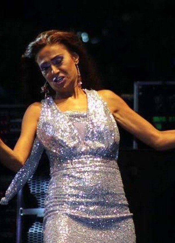 Sıfır Kol Şık Elbise - Görsel 2