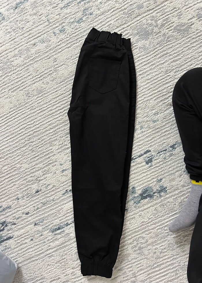 Siyah Kadın Pantolonu - Görsel 2