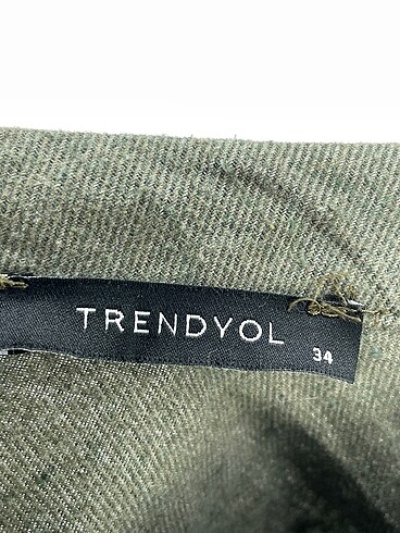 34 Beden yeşil Renk Trendyol & Milla Uzun Elbise %70 İndirimli.
