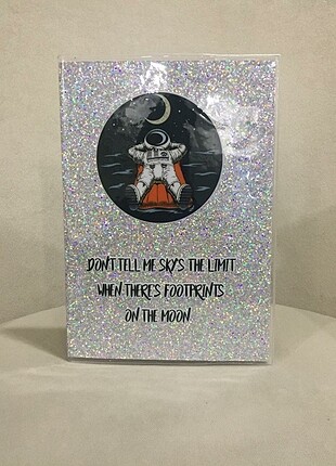 Simli Kapaklı Pvc Kılıflı Astronot Tasarımlı Defter