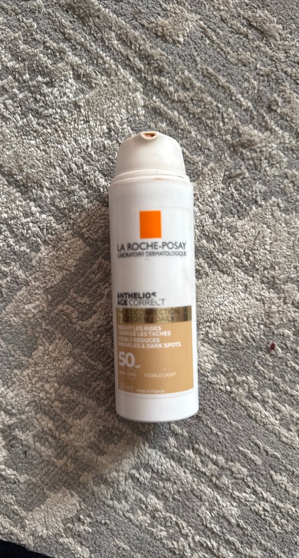 La Roche-Posay Anthelios Yaşlanma Karşıtı Güneş Kremi SPF 50 - Görsel 3