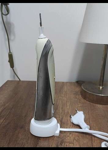 Oral-B ORAL-B ŞARJLI DİŞ FIRÇASI SORUNSUZDUR