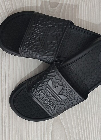Adidas telik