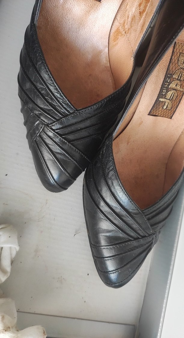 Siyah Deri Pile Detaylı Klasik Topuklu Ayakkabı - Görsel 5