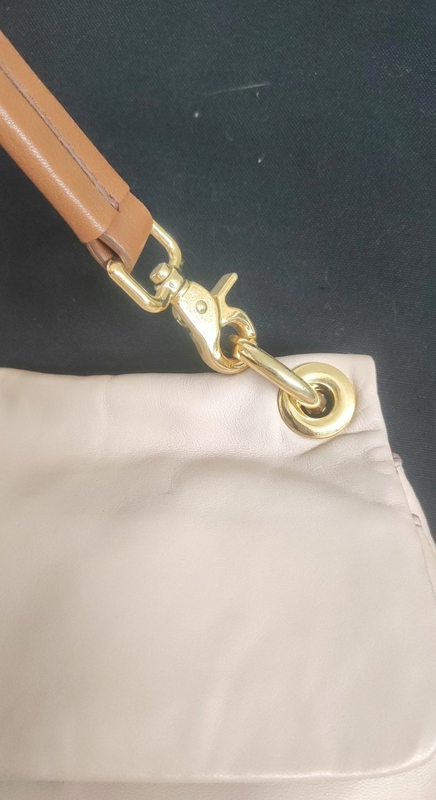 Desa Bej Deri Püsküllü Kadın Çanta - Görsel 3