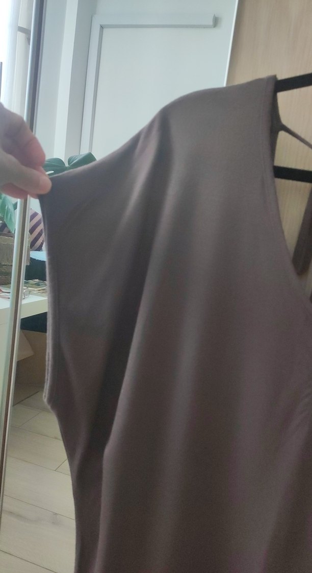 V Yaka Kadın Tişört - Görsel 4