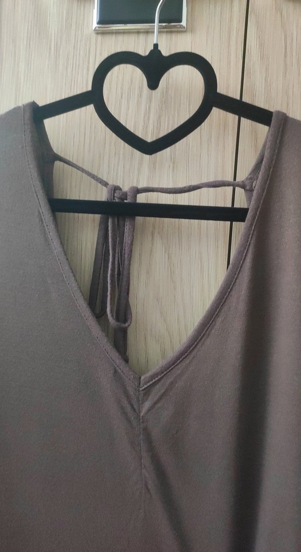 V Yaka Kadın Tişört - Görsel 3