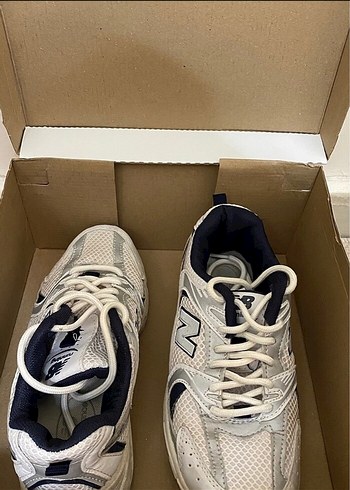 Gri-Beyaz Kadın Spor Ayakkabı Velcro