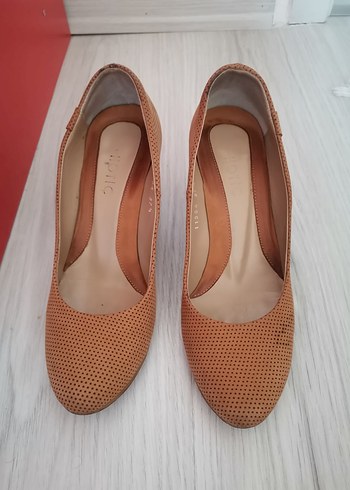 Bej Süet Dolgu Topuklu Kadın Stiletto