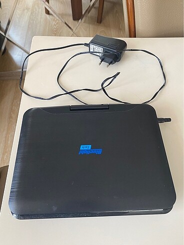 DVD PLAYER PORTATİF