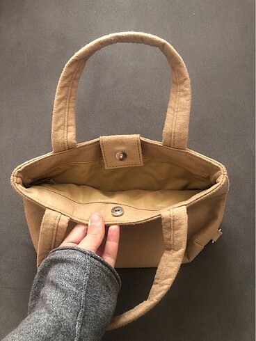  Beden camel Renk Calvin klein kol çantası