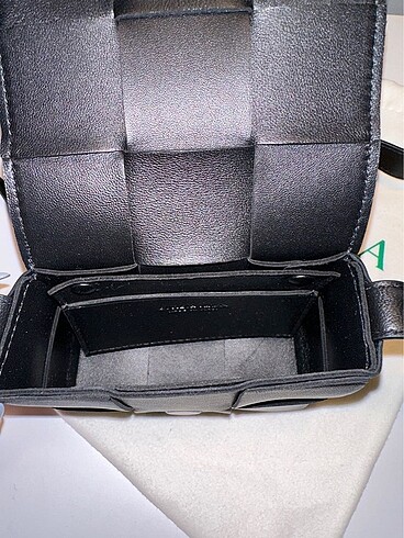 Beden bottega veneta candy cassette