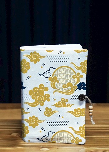 Kitap kılıfı 
Beyaz ve Sarı Desenli kitap kılıfı - Görsel 5