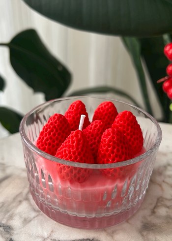 Kırmızı Renkli Meyve Görünümlü Mum - Görsel 3