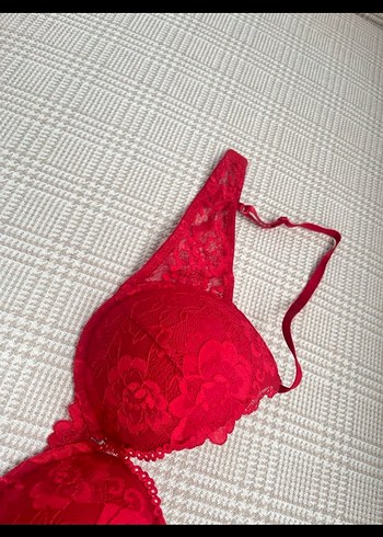 s Beden Hm push up sütyen h&m dolgulu sütyen kırmızı sütyen destekli