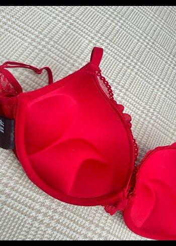 s Beden kırmızı Renk Hm push up sütyen h&m dolgulu sütyen kırmızı sütyen destekli