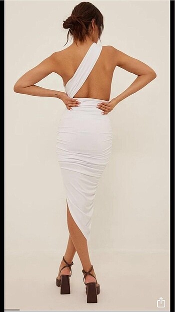 Zara Naked na-kd drapeli beyaz midi elbise