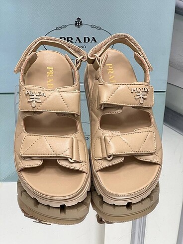 Prada Prada kadın sandalet