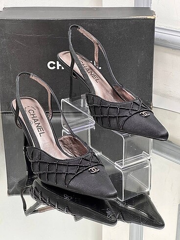 Chanel topuklu ayakkabı