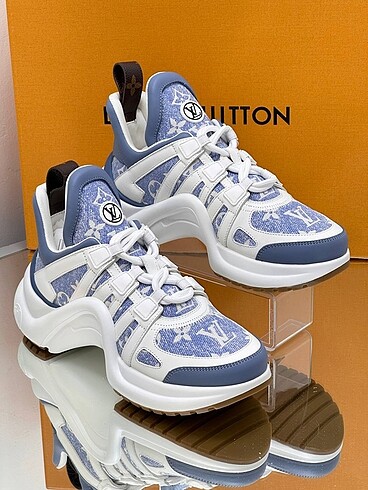 Louis Vuitton kadın spor ayakkabı