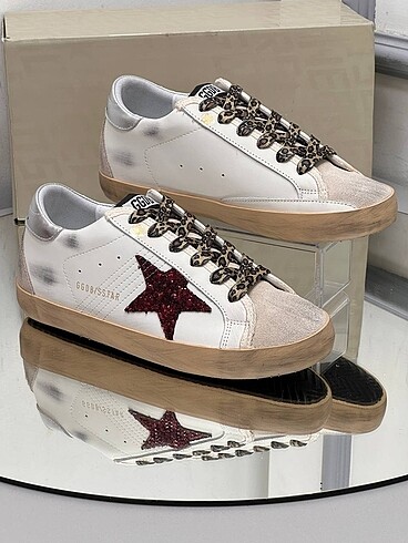 Golden Goose Deluxe Golden Goose kadın ayakkabı