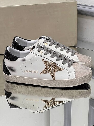 Golden Goose kadın spor ayakkabı