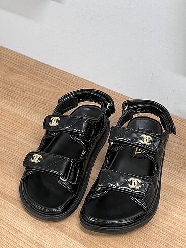 37 Beden Chanel siyah sandalet
