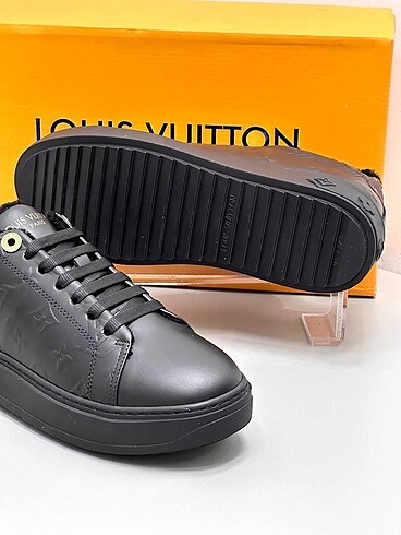 38 Beden siyah Renk Louis vuitton spor ayakkabı sneaker
