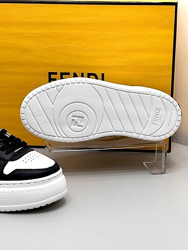 38 Beden siyah Renk Fendi spor ayakkabı sneaker ayakkabı fendi