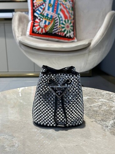Prada bucket bag çanta prada çanta prada taşlı çanta