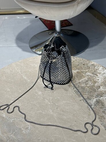  Beden siyah Renk Prada bucket bag çanta prada çanta prada taşlı çanta