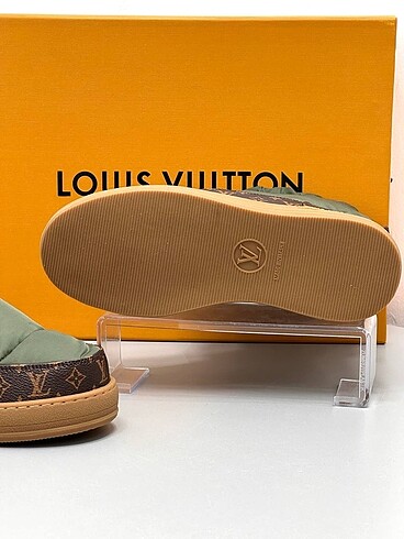 37 Beden haki Renk Louis vuitton bot ayakkabı